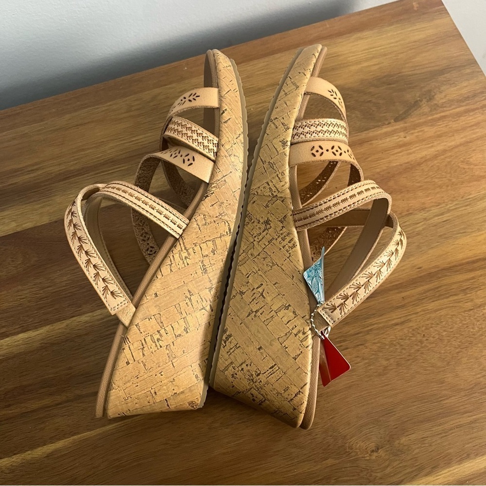 Sketchers BEVERLEE - TIGER POSSE wedge sandal wide size 10 new - Picture 9 of 13